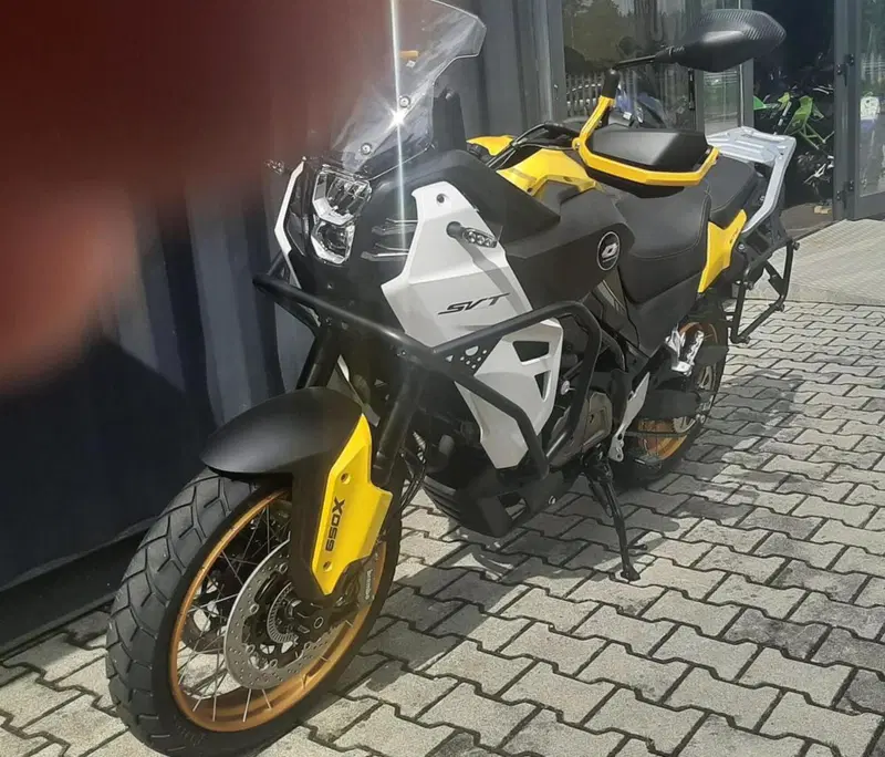 QJ Motor SVT 650 X (2025 - 26) (3)