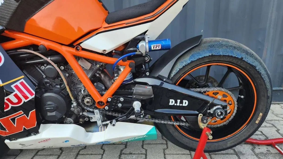 KTM 1190 RC8 R (2009 - 16) (10)