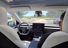 Tesla Robotaxi: il debutto in Texas a 4 dollari, ma il Governatore non è d'accordo