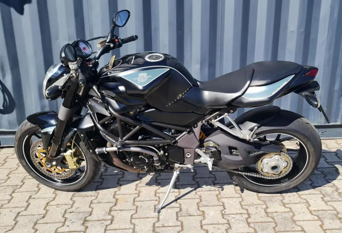 MV Agusta Brutale 910 R (2006 - 11) (2)