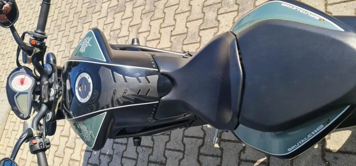 MV Agusta Brutale 910 R (2006 - 11) (5)