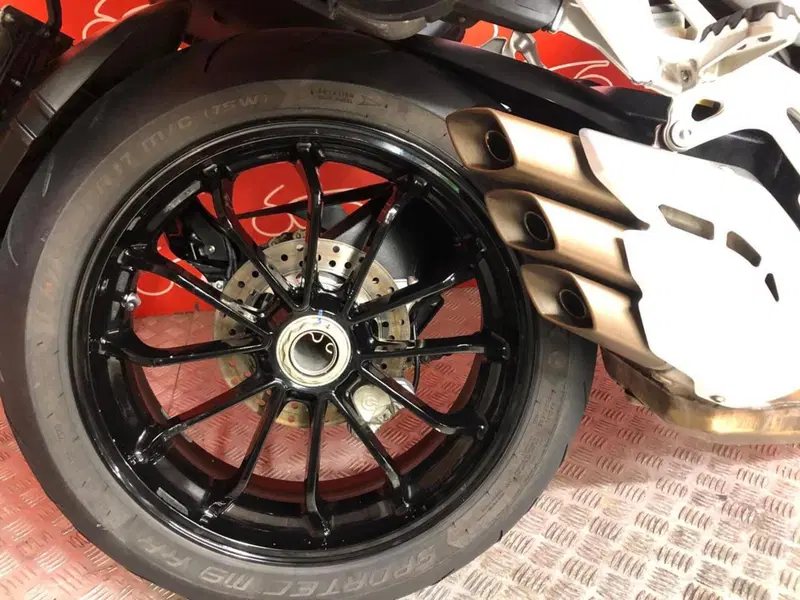 MV Agusta Turismo Veloce 800 (2014 - 16) (5)