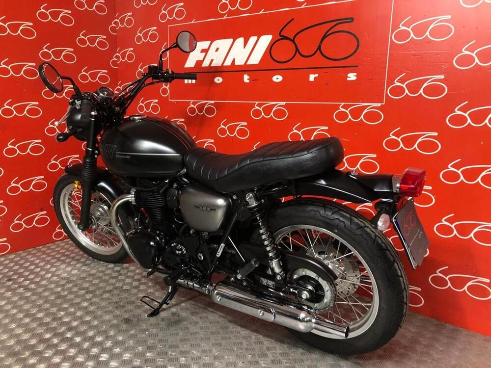 Kawasaki W 800 (2021 - 25) (4)