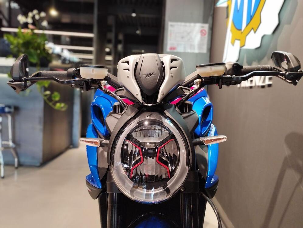 MV Agusta Dragster 800 RR SCS America (2023 - 25) (2)