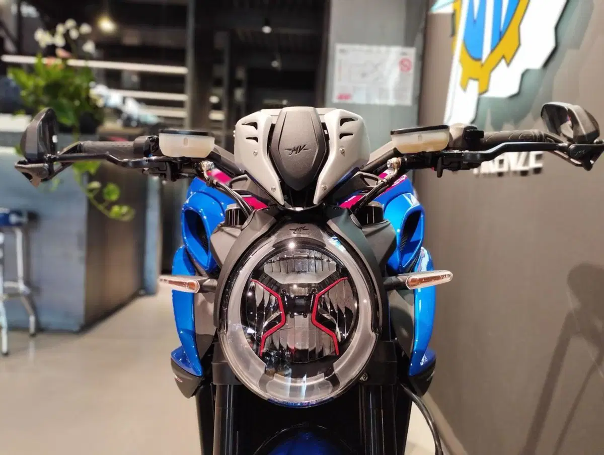 MV Agusta Dragster 800 RR SCS America (2023 - 25) (2)