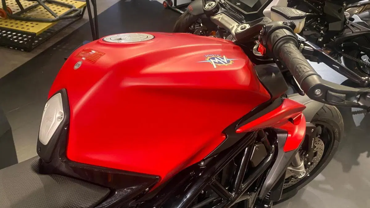 MV Agusta Dragster 800 R (2023 - 25) (4)