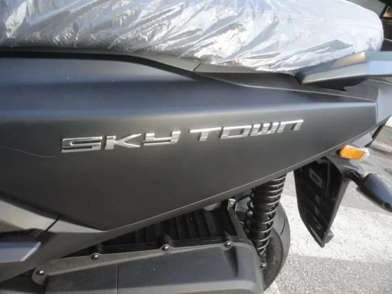 Kymco Skytown 125i (2024 - 26) (9)