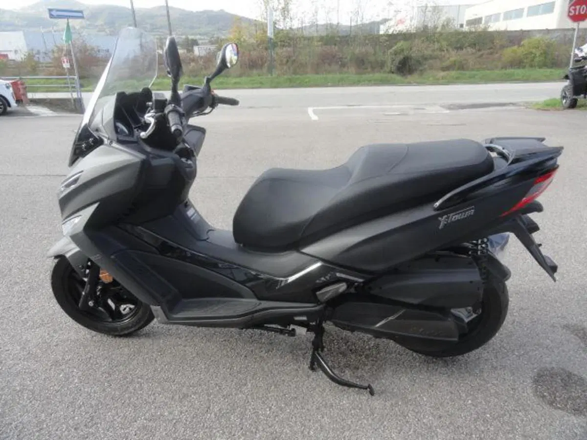 Kymco X-Town 300i (2025 - 26) (5)