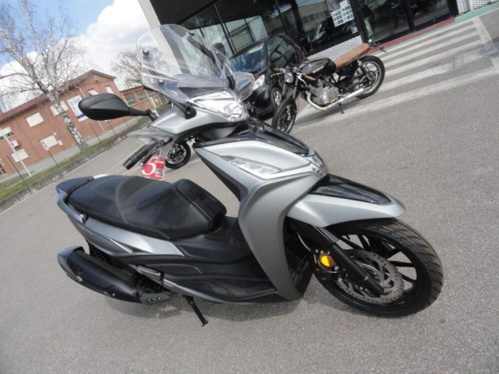 Kymco Agility 300i Noodoe (2021 - 24) (2)