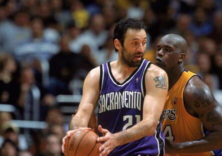 Incidente in moto per Vlade Divac: l’ex stella NBA operato d’urgenza all’anca