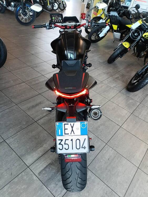 Ducati Monster 937 + (2021 - 25) (4)