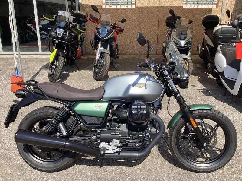 Moto Guzzi V7 Stone Centenario (2021 - 22)