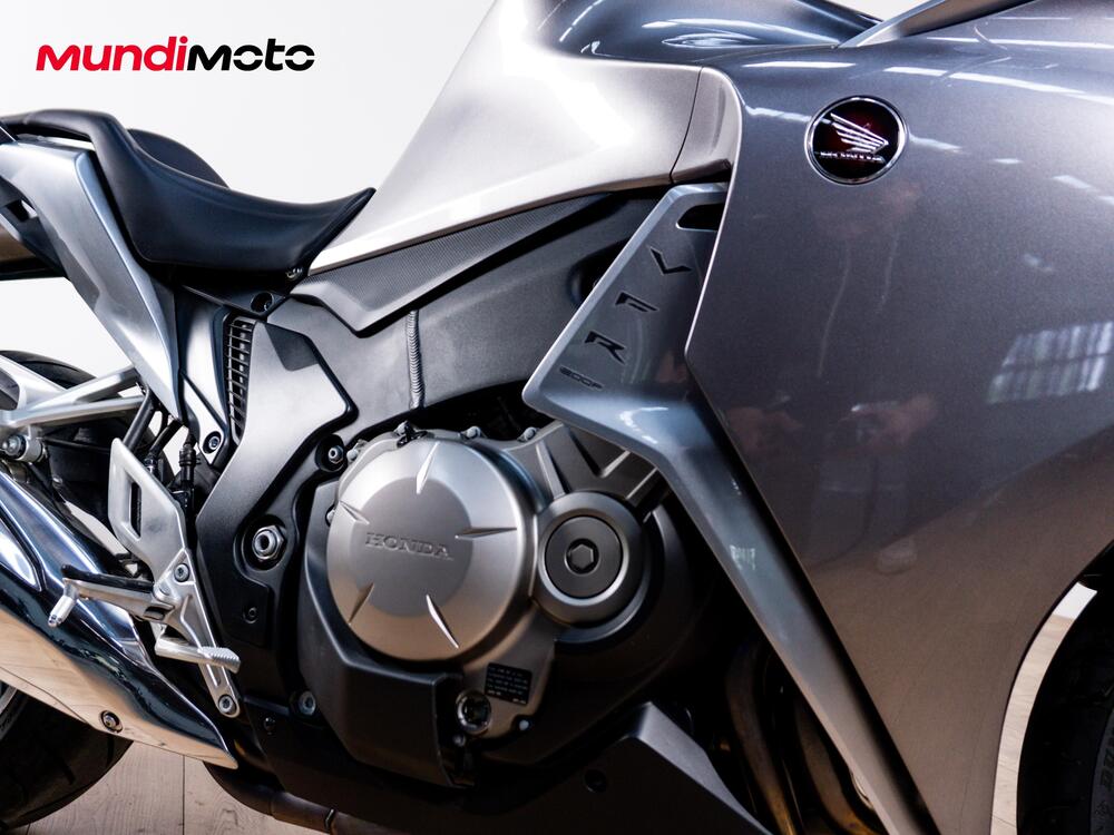 Honda VFR 1200 F ABS (2009 - 16) (5)