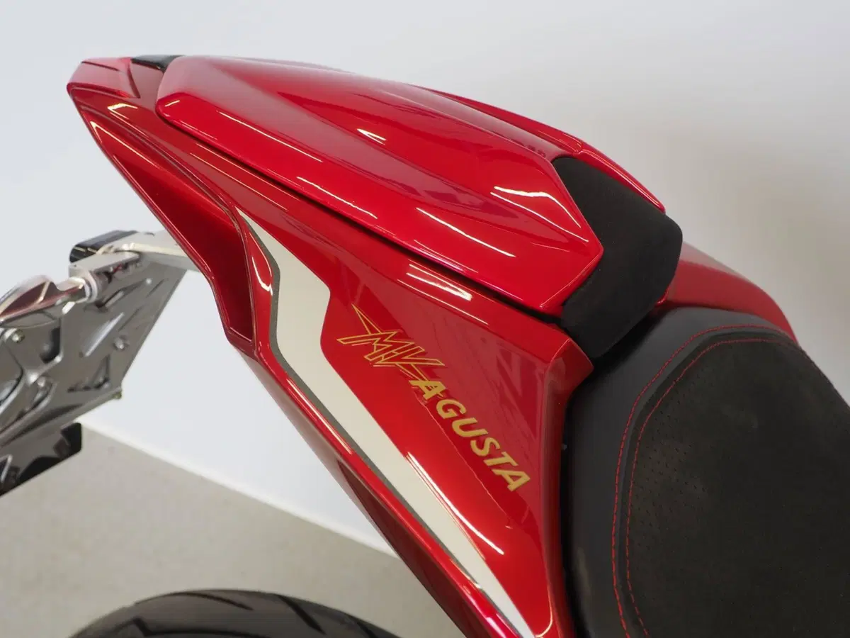 MV Agusta F3 675 Oro (2011) (10)