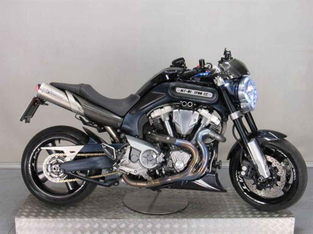 Yamaha MT-01 (2005- 11)