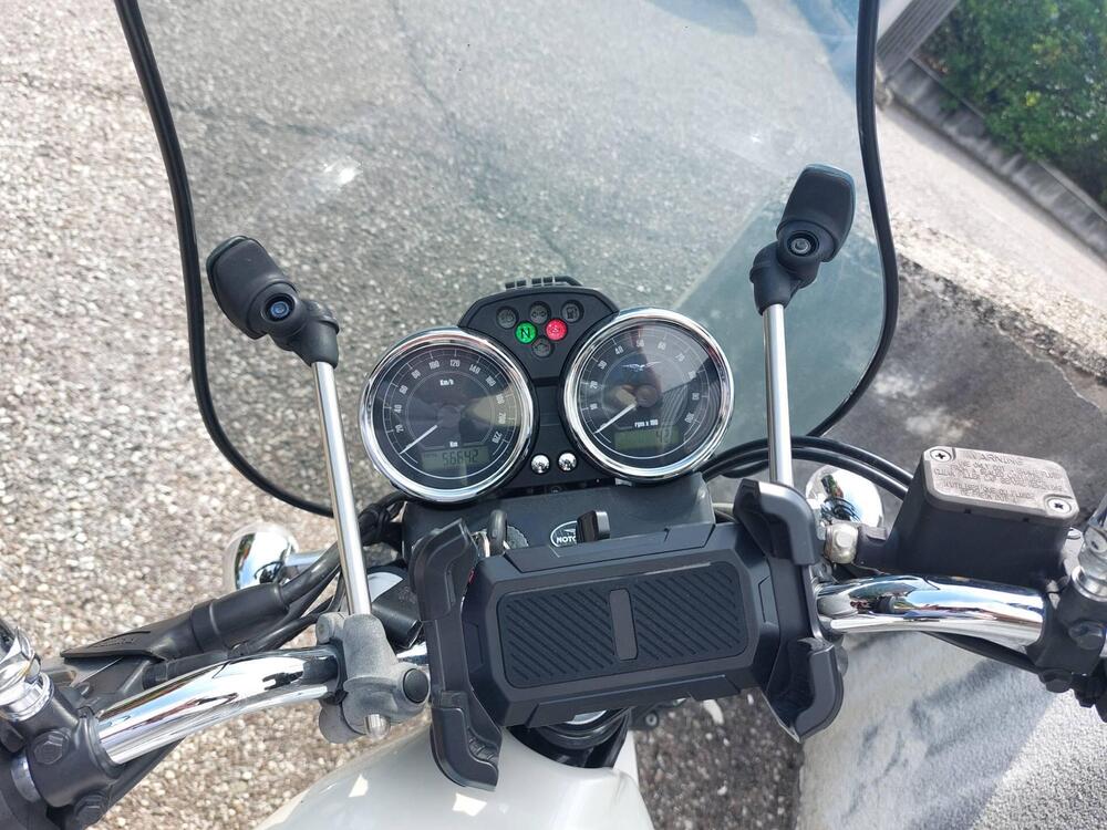 Moto Guzzi V7 Classic (2008 - 12) (4)