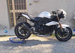 Triumph Speed Triple 1050 ABS (2011 - 15) usata
