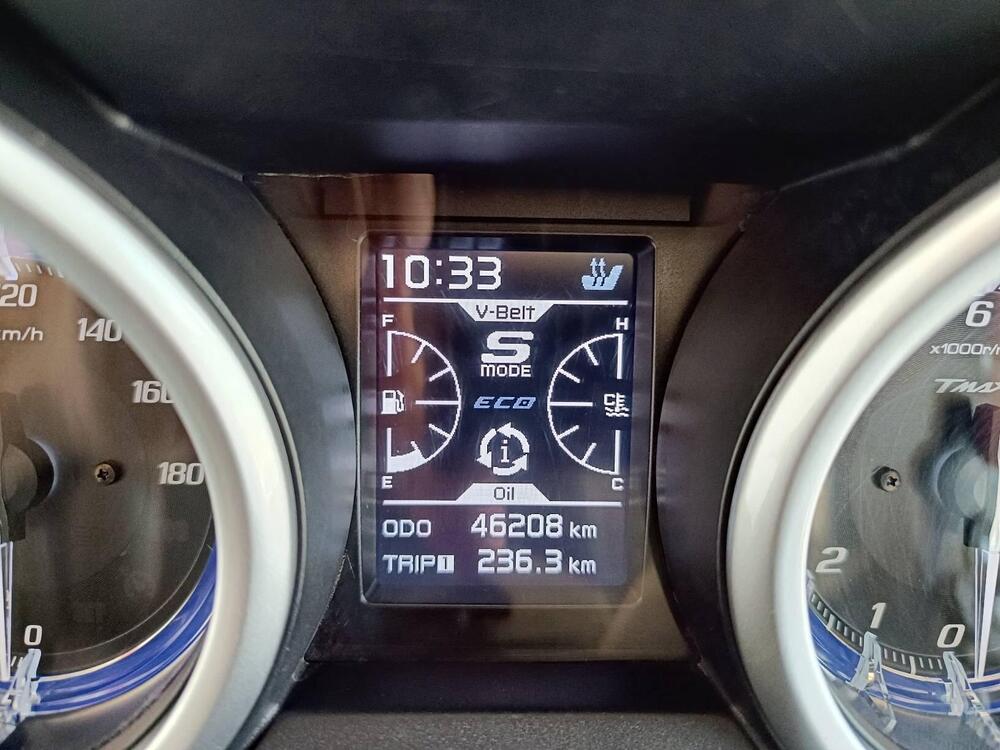 Yamaha T-Max 530 DX (2017 - 19) (4)