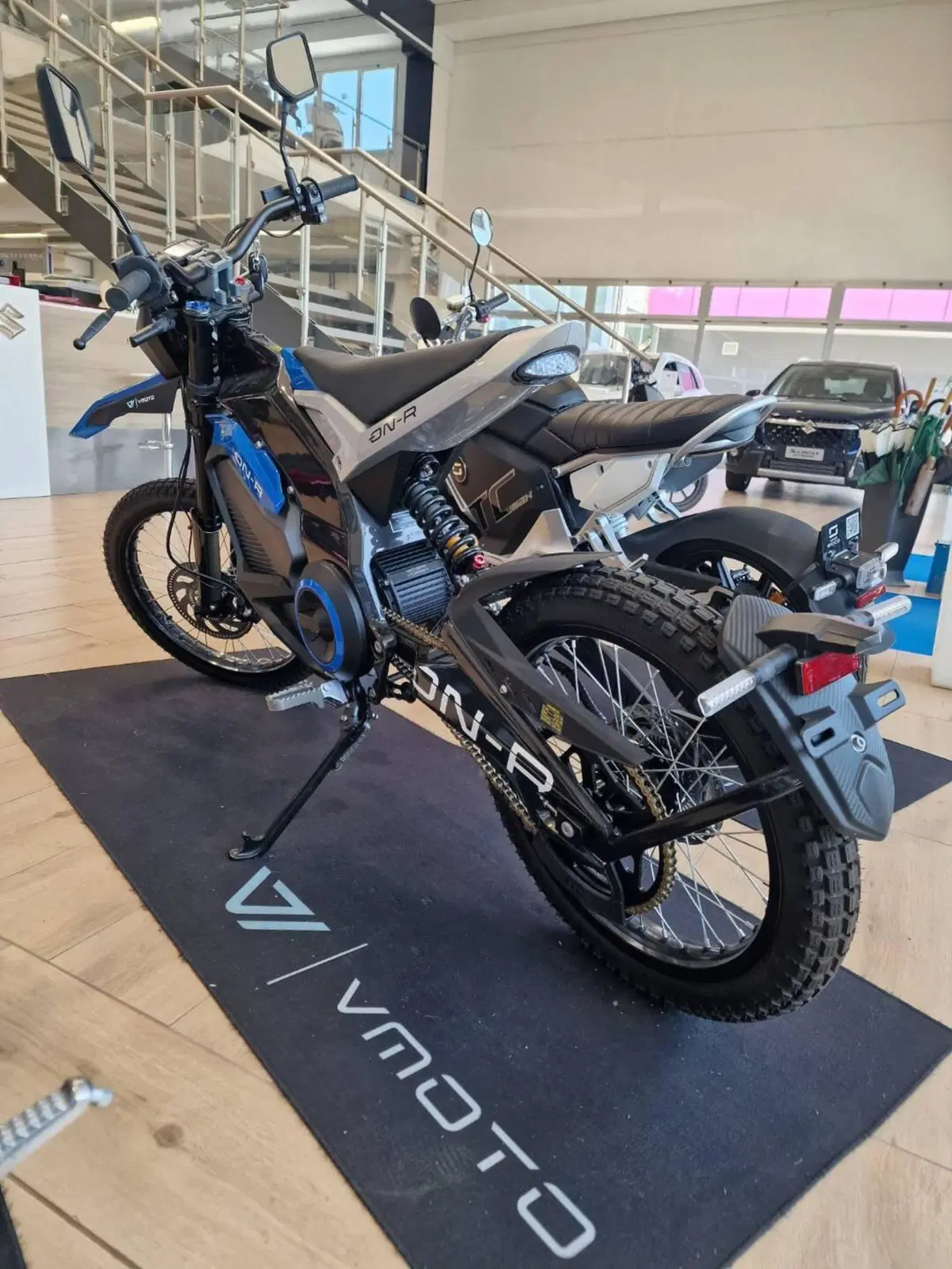 VMoto ON-R L3e (2023 - 26) (3)