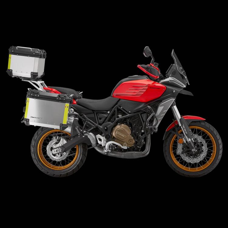 QJ Motor SRT 700 SX (2025) (5)