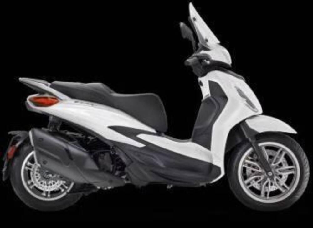 Piaggio Beverly 400 (2025)