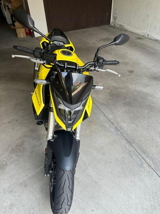 Honda CB 750 Hornet (2023 - 24) (3)