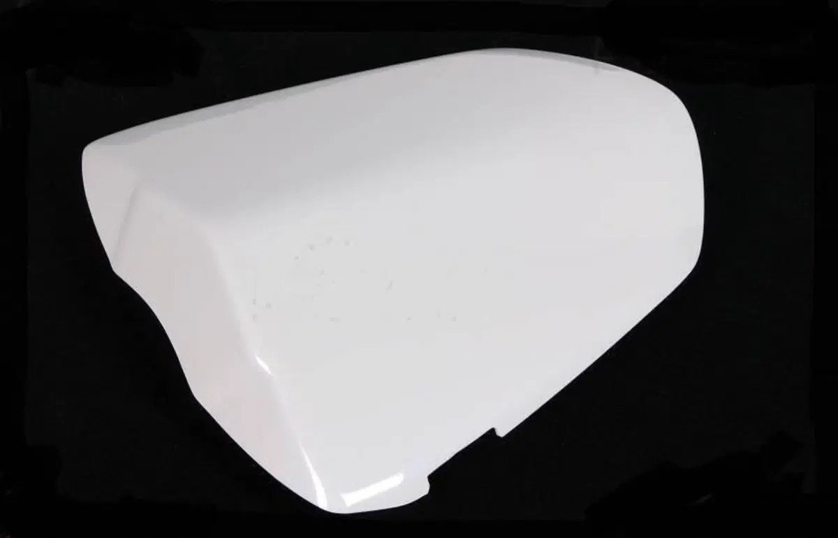 Coprisella Suzuki GSR 750 Bianco