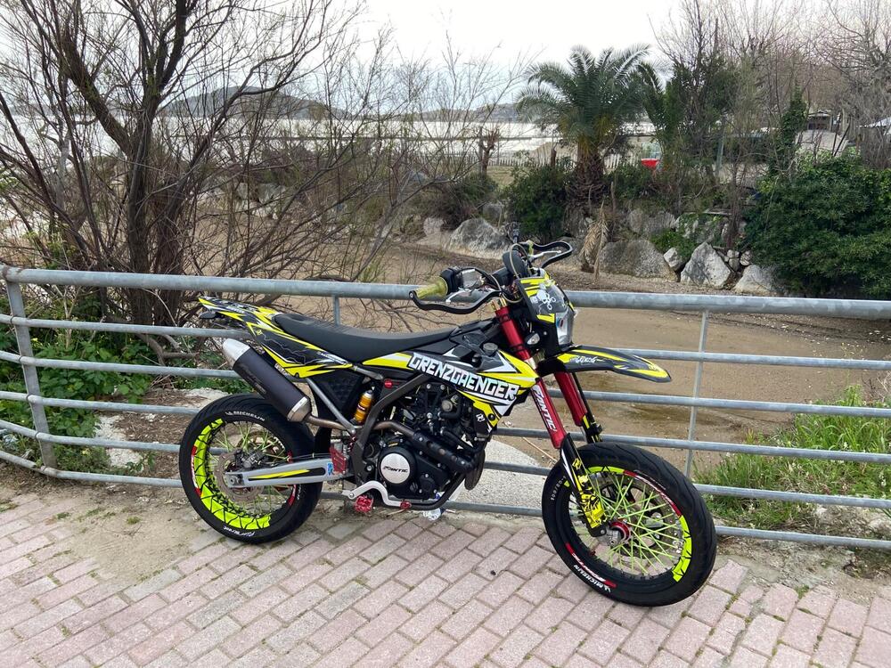 Fantic Motor Motard 125 Competition 4t (2020) (3)