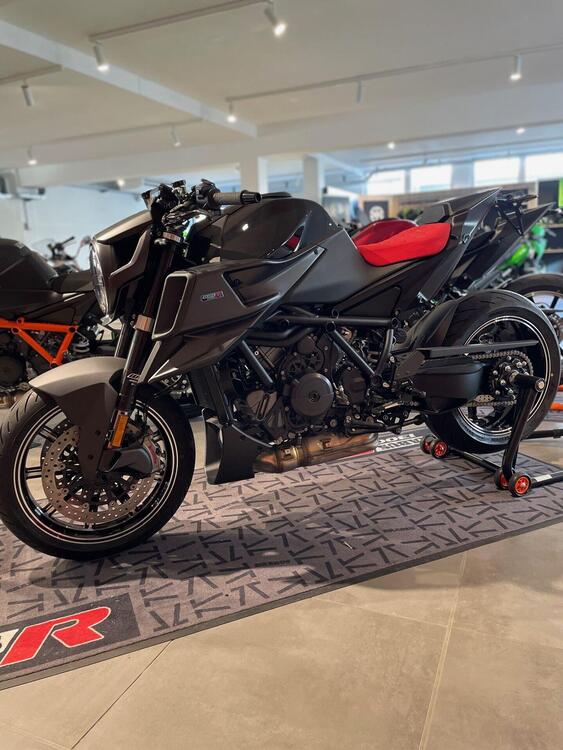 KTM 1290 Super Duke R (2022 - 23)