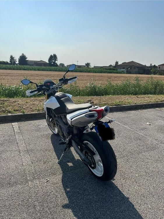 Aprilia Dorsoduro 750 (2009 - 14) (5)