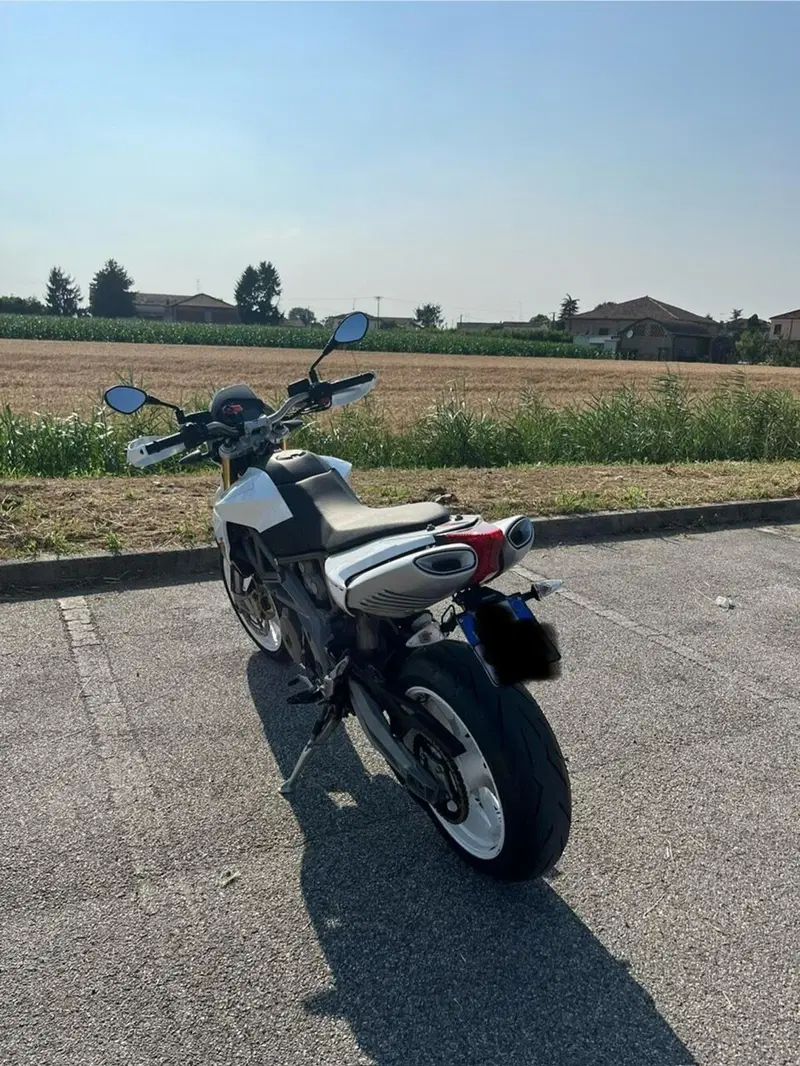 Aprilia Dorsoduro 750 (2009 - 14) (5)