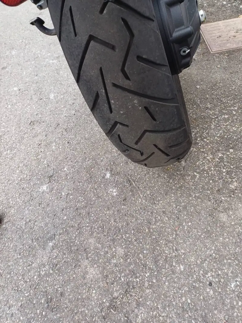 Moto Guzzi V85 TT (2019 - 20) (3)
