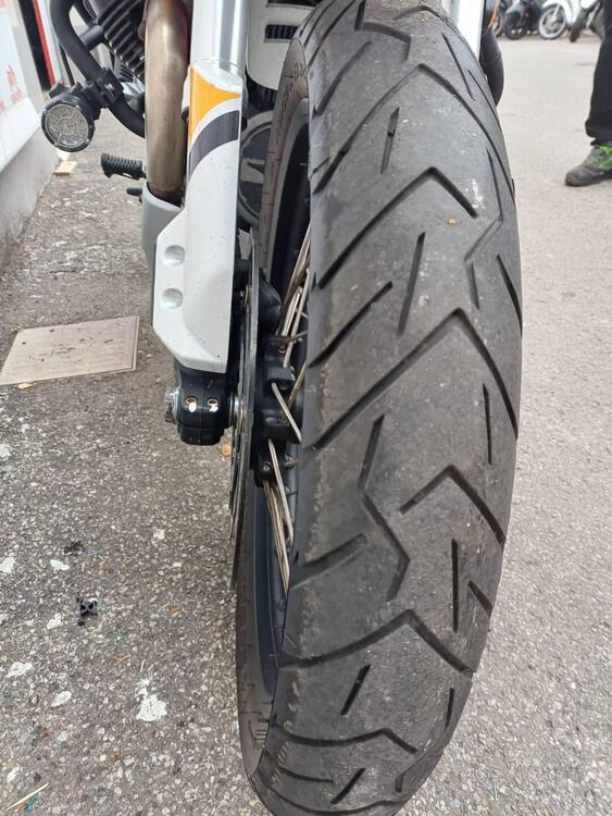 Moto Guzzi V85 TT (2019 - 20) (5)