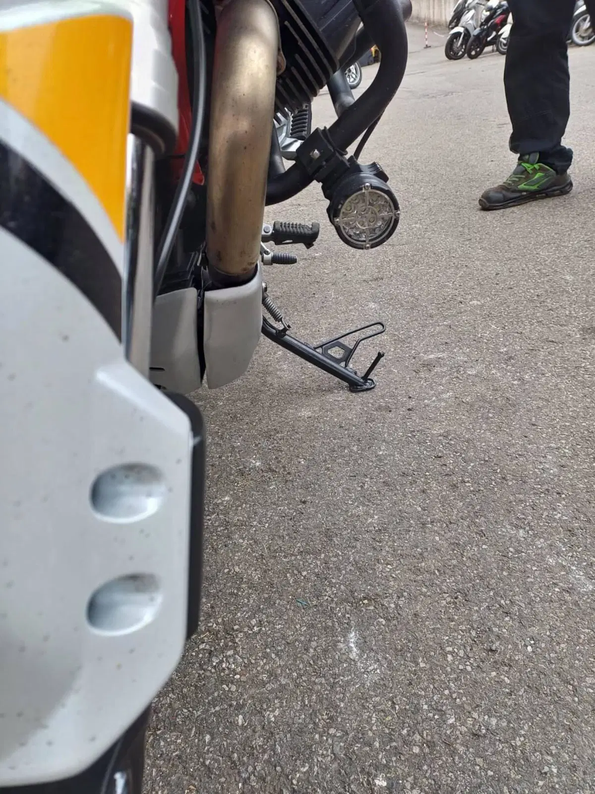 Moto Guzzi V85 TT (2019 - 20) (7)