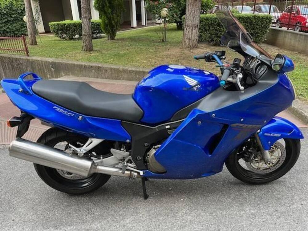 Honda CBR 1100 XX Superblackbird (1999 - 00)