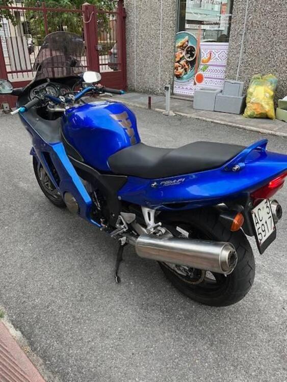 Honda CBR 1100 XX Superblackbird (1999 - 00) (2)
