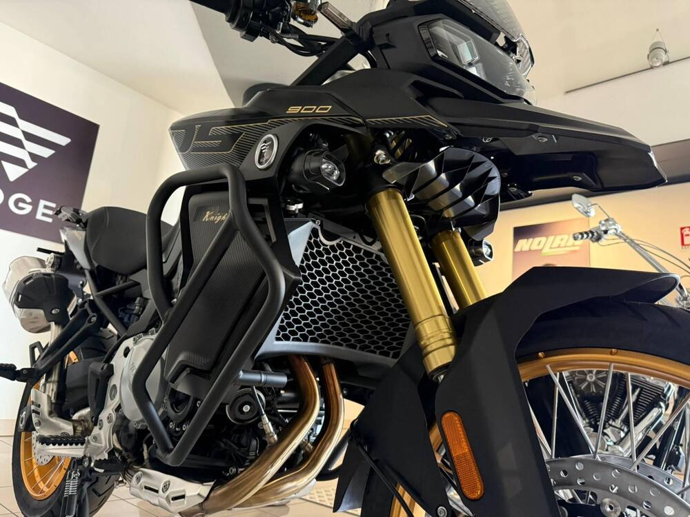 Voge Valico 900DSX (2024 - 25) (4)