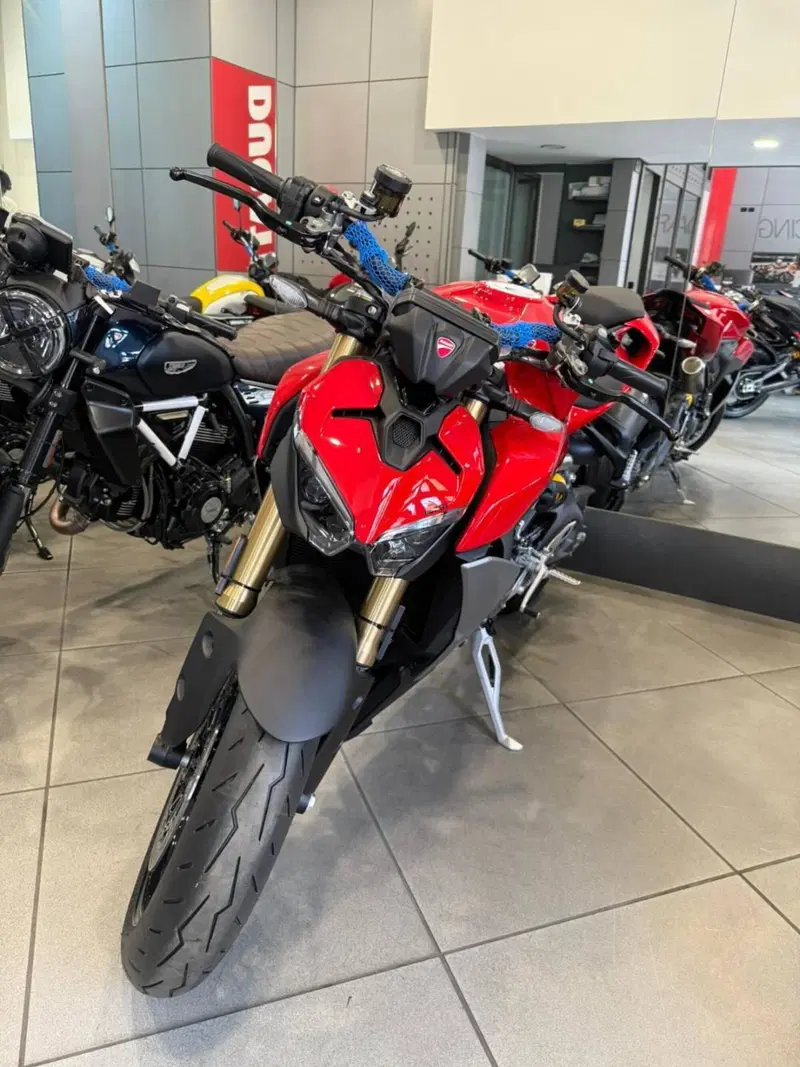 Ducati Streetfighter V2 S (2025 - 26)