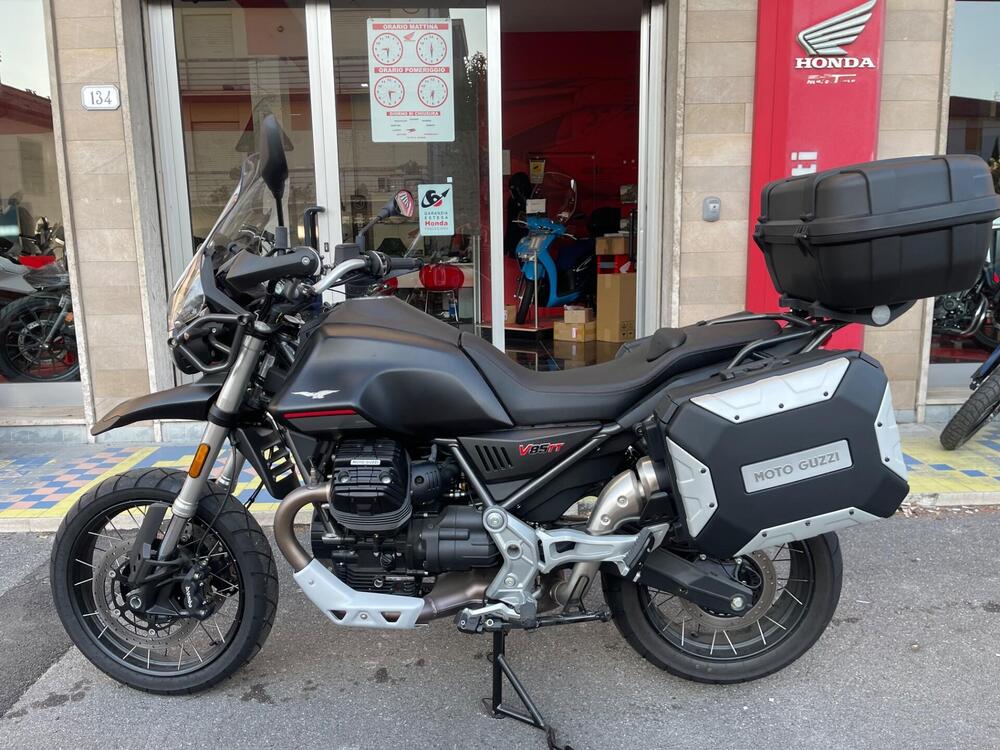 Moto Guzzi V85 TT Travel (2021 - 23) (4)