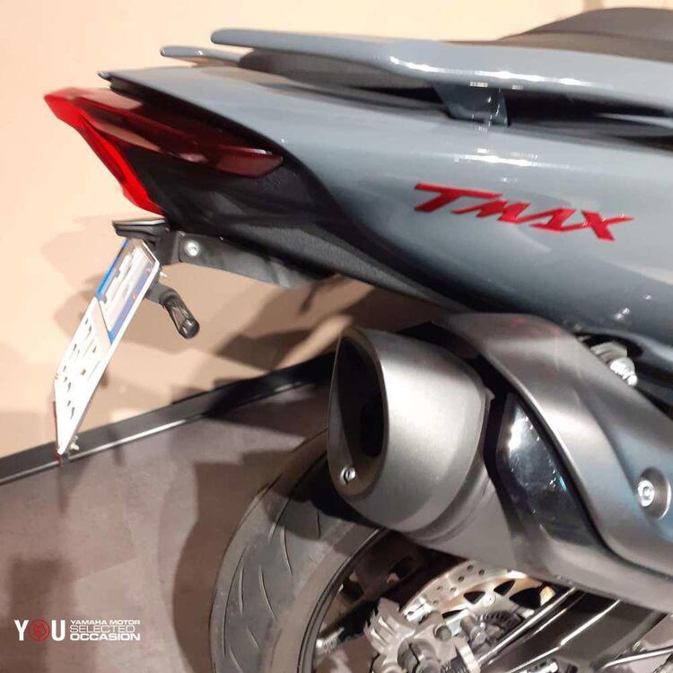 Yamaha T-Max 560 (2022 - 24) (4)