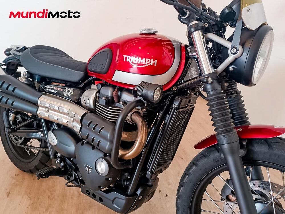 Triumph Scrambler 900 Stealth Edition (2024) (5)