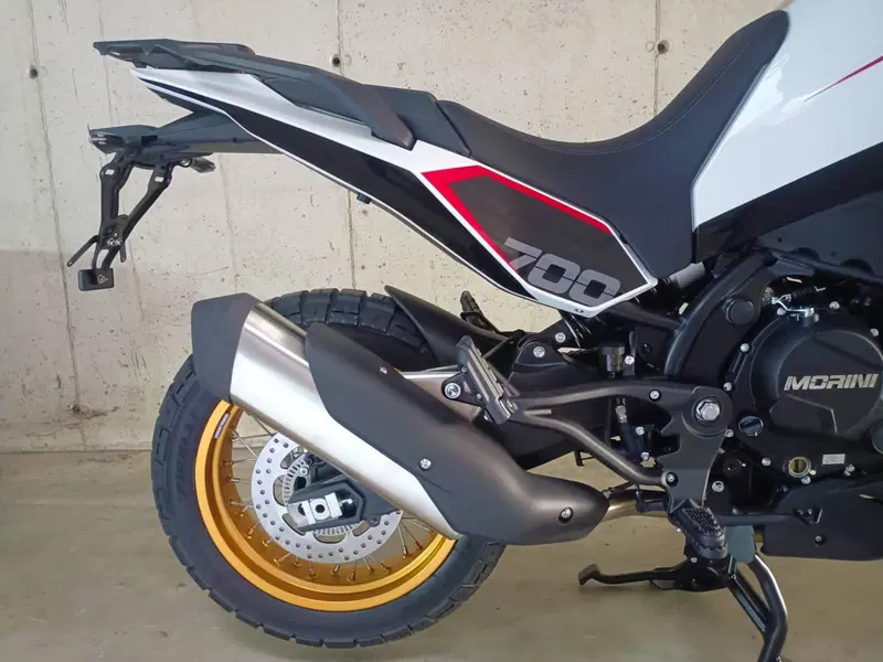 Moto Morini X-Cape 700 Gold Edition (2025 - 26) (5)