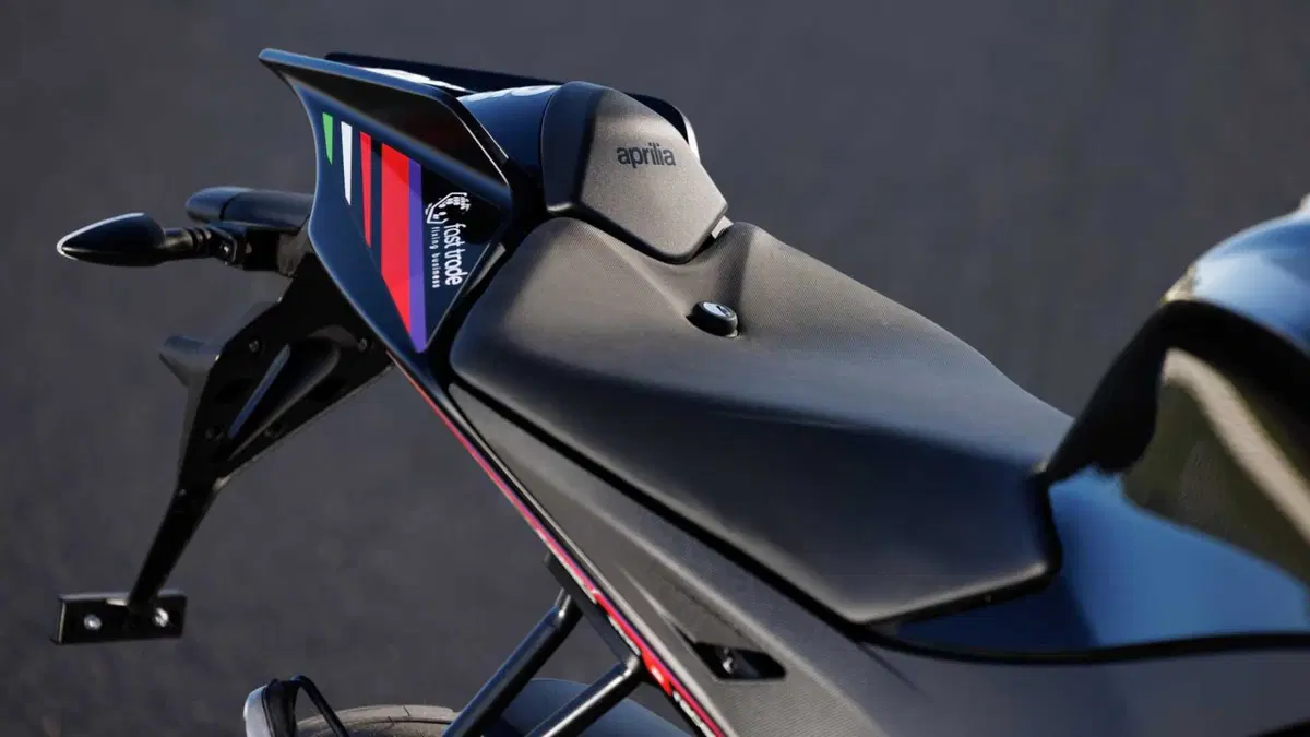 Aprilia RS 125 RS 125 GP Replica (2025 - 26) (11)