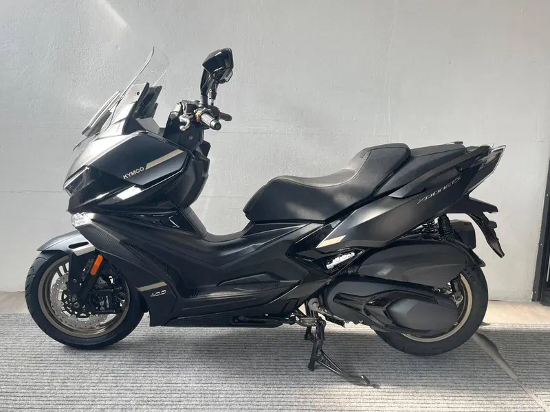 Kymco Xciting VS 400i (2023 - 26) (2)