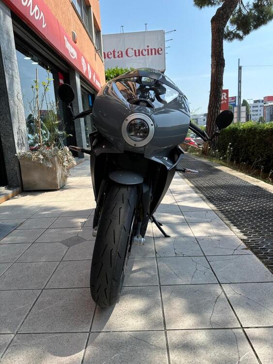 MV Agusta Superveloce 800 (2021 - 25) (3)