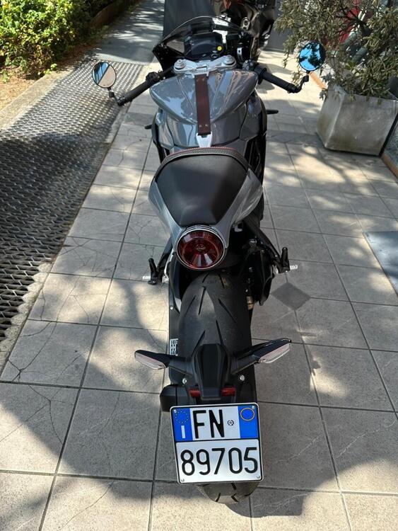 MV Agusta Superveloce 800 (2021 - 25) (4)