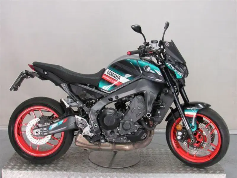 Yamaha MT-09 (2021 - 23) (2)