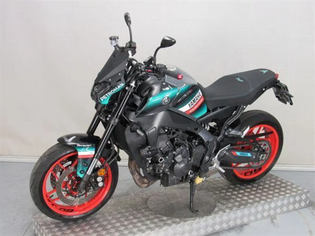 Yamaha MT-09 (2021 - 23) (4)