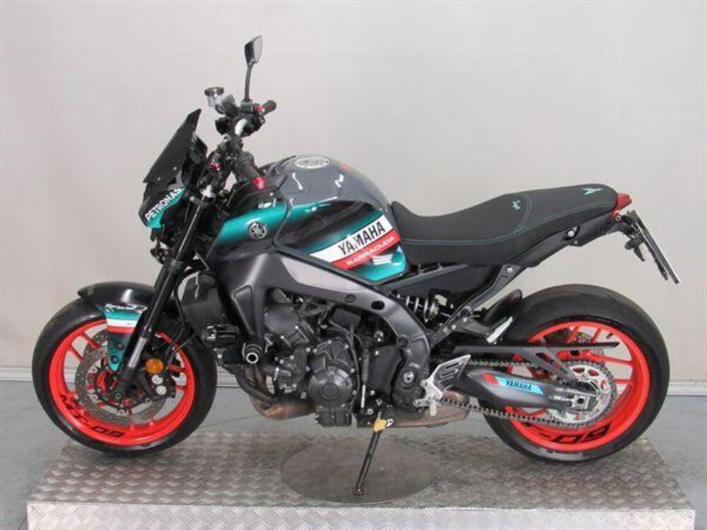 Yamaha MT-09 (2021 - 23) (4)