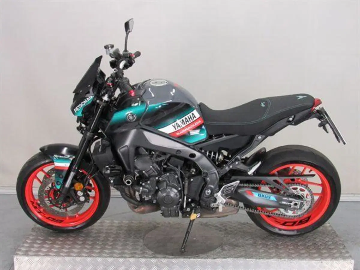 Yamaha MT-09 (2021 - 23) (5)